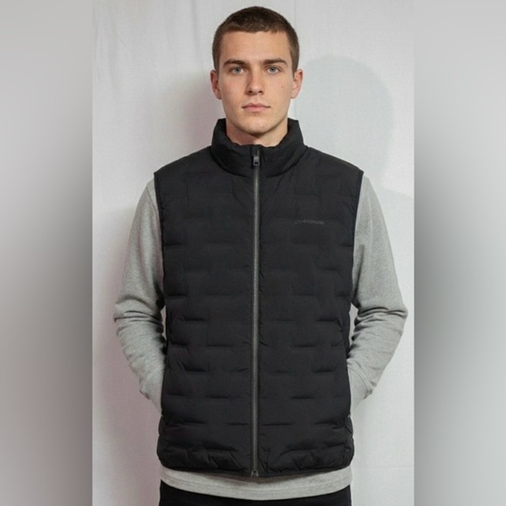 Men's Lightweight Vest Black Wind Resistant NWT